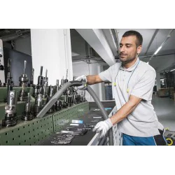 Karcher NT 30/1 Tact L Profesjonalny odkurzacz uniwersalny (1380 W, 30 l, klasa L) OUTLET