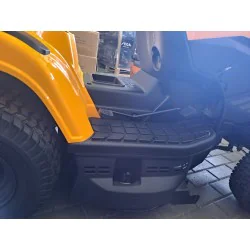 Traktor ogrodowy spalinowy Stiga Estate 384 (6,8kW 3500m² Automat) OUTLET