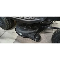 Stiga Estate 384e Akumulatorowy traktor ogrodowy (240 l, 3000 m², Automat) OUTLET