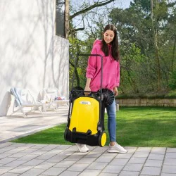 Karcher S 4 Twin Zamiatarka ręczna do kostki, piasku, liści (2400 m²/h, 680 mm, 20 l) OUTLET