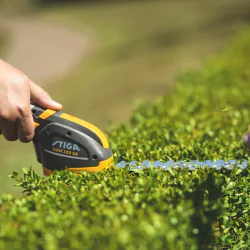 Stiga SGM 102 AE Akumulatorowe nożyce do żywopłotu (110 mm, 160 min) - 253010241/ST1