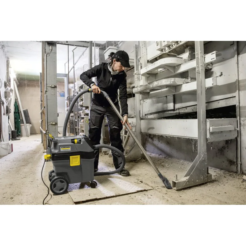 Karcher NT 30/1 Ap Te L Profesjonalny odkurzacz uniwersalny (1380 W, 30 l, klasa L) - 1.148-231.0