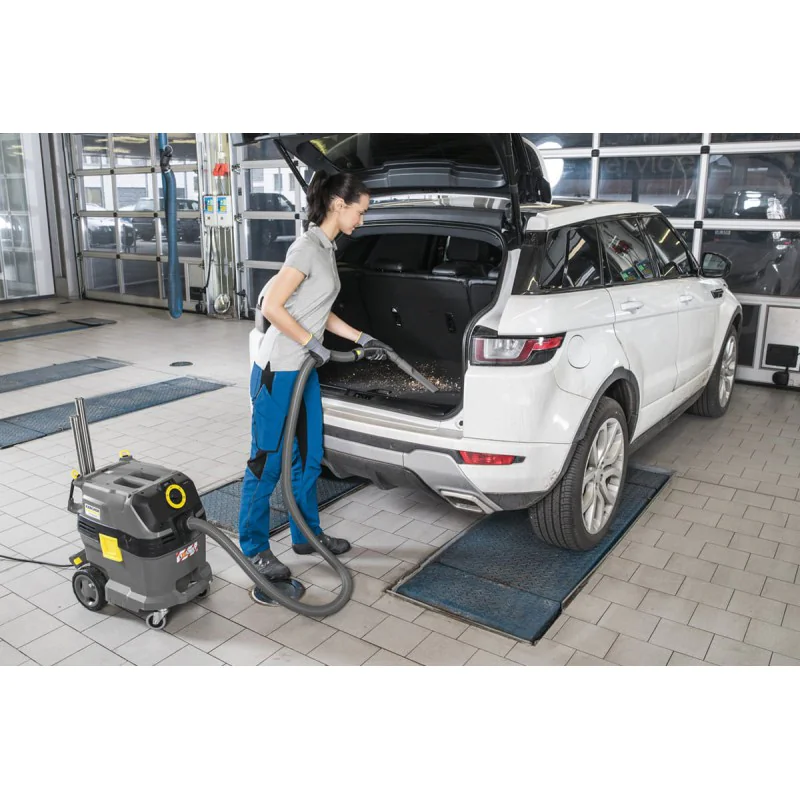 Karcher NT 30/1 Tact L Profesjonalny odkurzacz uniwersalny (1380 W, 30 l, klasa L) - 1.148-201.0