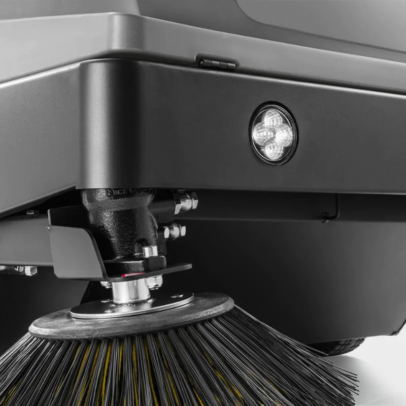 Karcher KM 105/180 R Bp Classic Zamiatarka przemysłowa samojezdna akumulatorowa (6300 m²/h, 1050 mm, 180 l) - 1.186-050.0