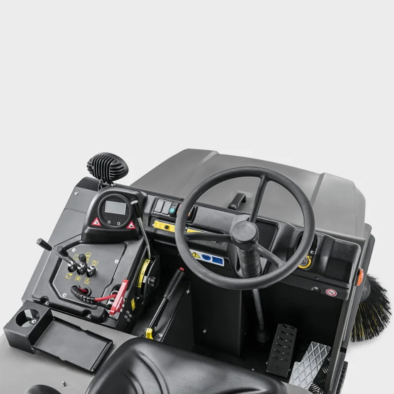 Karcher KM 105/180 R Bp Classic Zamiatarka przemysłowa samojezdna akumulatorowa (6300 m²/h, 1050 mm, 180 l) - 1.186-050.0
