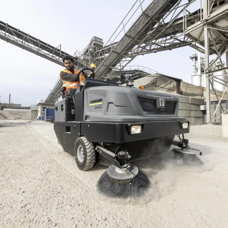 Karcher KM 150/500 R Bp Zamiatarka przemysłowa samojezdna akumulatorowa (12000 m²/h, 1500 mm, 500 l) - 1.186-125.0