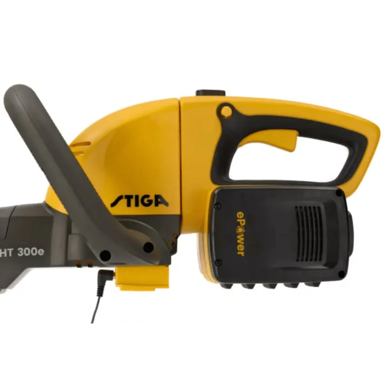 Stiga HT 300e Akumulatorowy sekator do żywopłotu w zestawie z akumulatorem i ładowarką (54 cm, 0.4 kW) - 273302501/ST1 Stiga HT 300e Akumulatorowy sekator do żywopłotu w zestawie z akumulatorem i ładowarką (54 cm, 0.4 kW) - 273302501/ST1