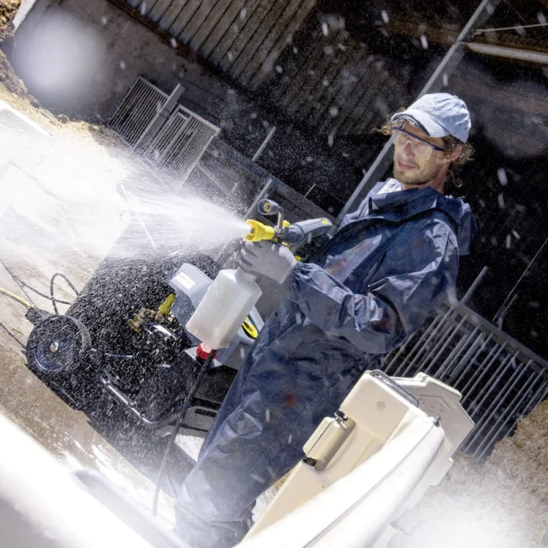 Karcher HDS 10/21-4 M Classic Profesjonalna myjka z podgrzewaniem wody (210 bar, 1000 l/h) - 1.030-911.0 Karcher HDS 10/21-4 M Classic Profesjonalna myjka z podgrzewaniem wody (210 bar, 1000 l/h) - 1.030-911.0