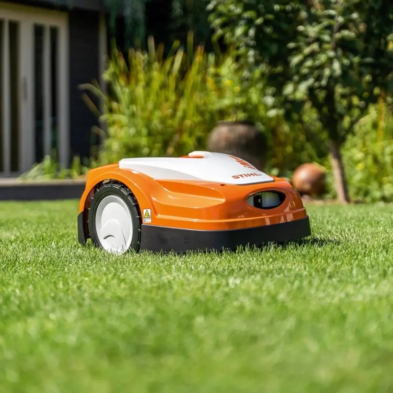 Stihl RMI 422 Robot koszący (800 m², 20 cm) - 63010121403
