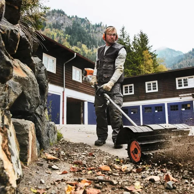 Stihl KM 131 R Kombimotor spalinowy (36 cm³, 1.4 kW) - 41802000588