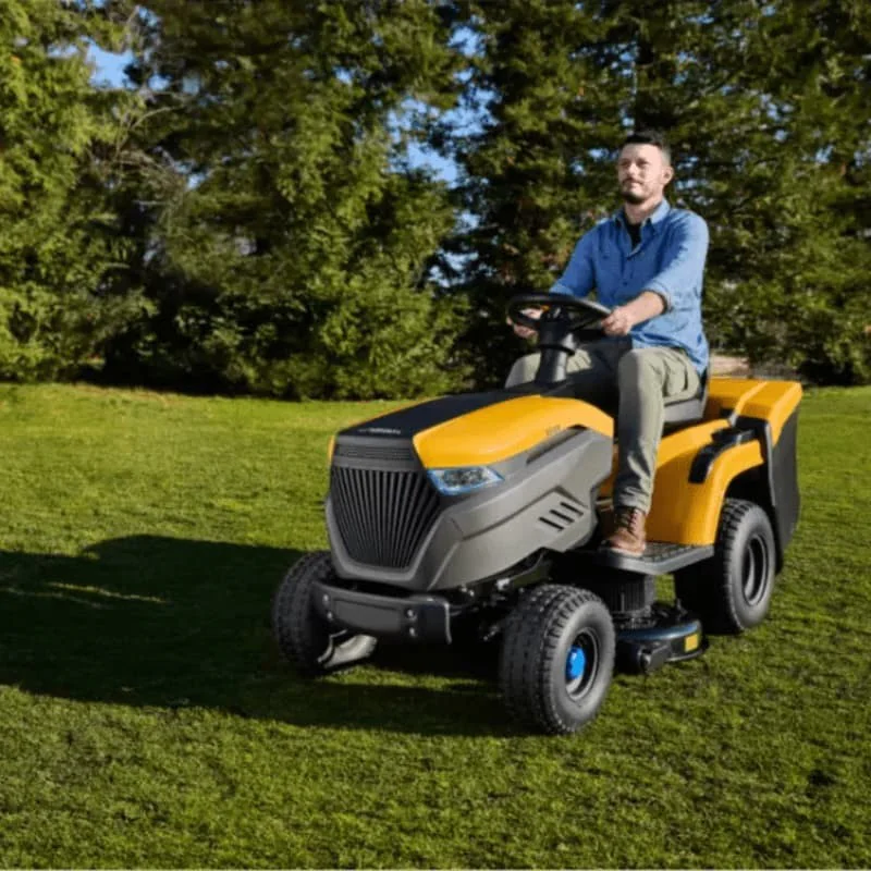 Zestaw Stiga Estate 398 W SE + Pług do odśnieżania 100 cm + Łańcuchy + Mocowanie + Kanister + Olej + Zestaw do odsysania