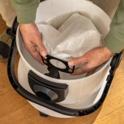 Zestaw Karcher SE 4 + Środek do czyszczenia RM 519 + Dysza do prania tapicerki