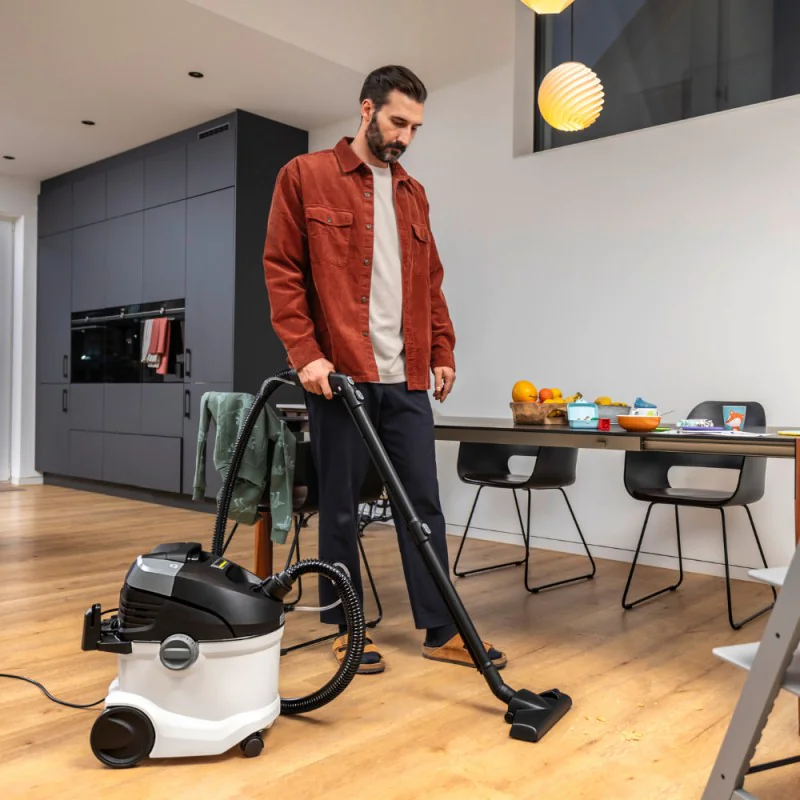 Zestaw Karcher SE 5 + Ssawka samochodowa + Dysza do prania tapicerki + Proszek RM 760 iCapsol