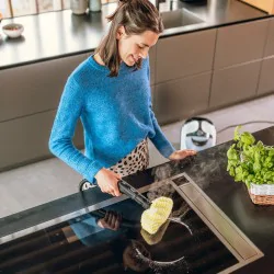 Zestaw Karcher SC 5 EasyFix + Nakładka do odświeżania dywanów + Duża okrągła szczotka