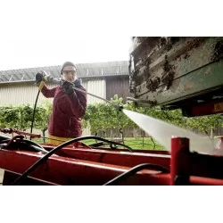 Karcher HDS 10/20-4 M Profesjonalna myjka z podgrzewaniem wody (200 bar, 1000 l/h, 155°C) - 1.071-900.0