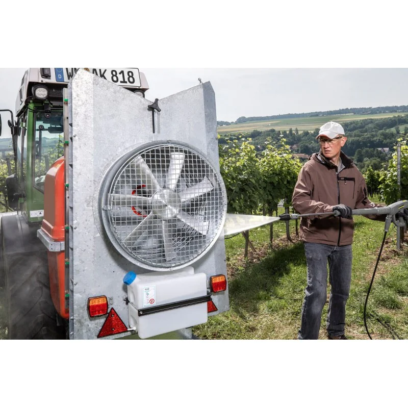 Karcher HDS 7/12-4 M Profesjonalna myjka z podgrzewaniem wody (120 bar, 700 l/h, 155°C) - 1.077-900.0