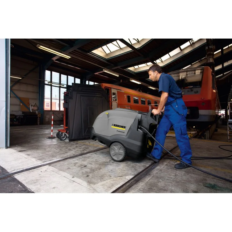 Karcher HDS-E 8/16-4 M 12 kW Profesjonalna myjka z podgrzewaniem wody (160 bar, 760 l/h, 85°C) - 1.030-900.0