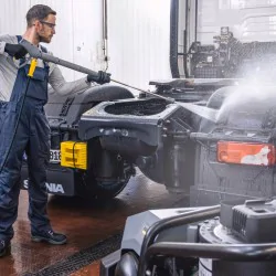 Karcher HDS 8/18-4 C Classic Profesjonalna myjka z podgrzewaniem wody (180 bar, 800 l/h, 80°C) - 1.030-913.0 Karcher HDS 8/18-4 C Classic Profesjonalna myjka z podgrzewaniem wody (180 bar, 800 l/h, 80°C) - 1.030-913.0