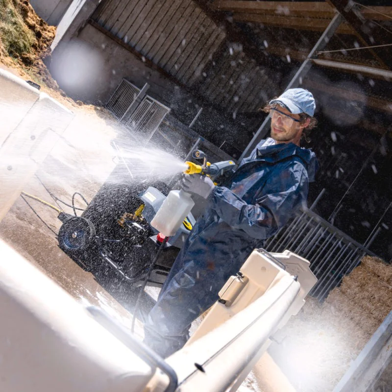 Karcher HDS 8/18-4 C Classic Profesjonalna myjka z podgrzewaniem wody (180 bar, 800 l/h, 80°C) - 1.030-913.0 Karcher HDS 8/18-4 C Classic Profesjonalna myjka z podgrzewaniem wody (180 bar, 800 l/h, 80°C) - 1.030-913.0