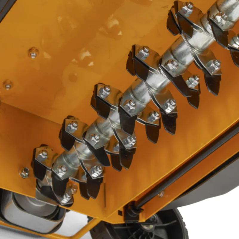 Zestaw Wertykulator Stiga SVP 40 G Spalinowy + Olej silnikowy SAE30 Stiga 1,4L + Rękawice robocze