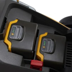 Zestaw Stiga Collector 140e + Pokrowiec ochronny na kosiarkę