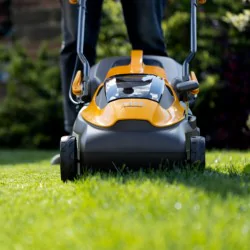 Stiga Collector 136e Kosiarka akumulatorowa w zestawie z 2 akumulatorami i ładowarką (0.55 kW, 34 cm, 35 l) - 291342068/ST2