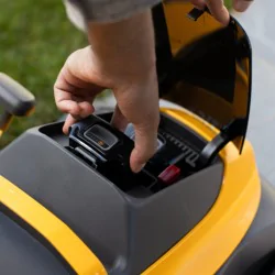 Stiga Collector 136e Kosiarka akumulatorowa w zestawie z 2 akumulatorami i ładowarką (0.55 kW, 34 cm, 35 l) - 291342068/ST2