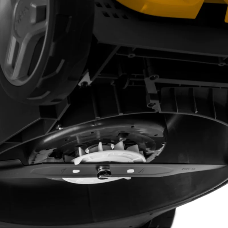 Zestaw Stiga Collector 136e + Rękawice + Skrobak do czyszczenia kosiarki