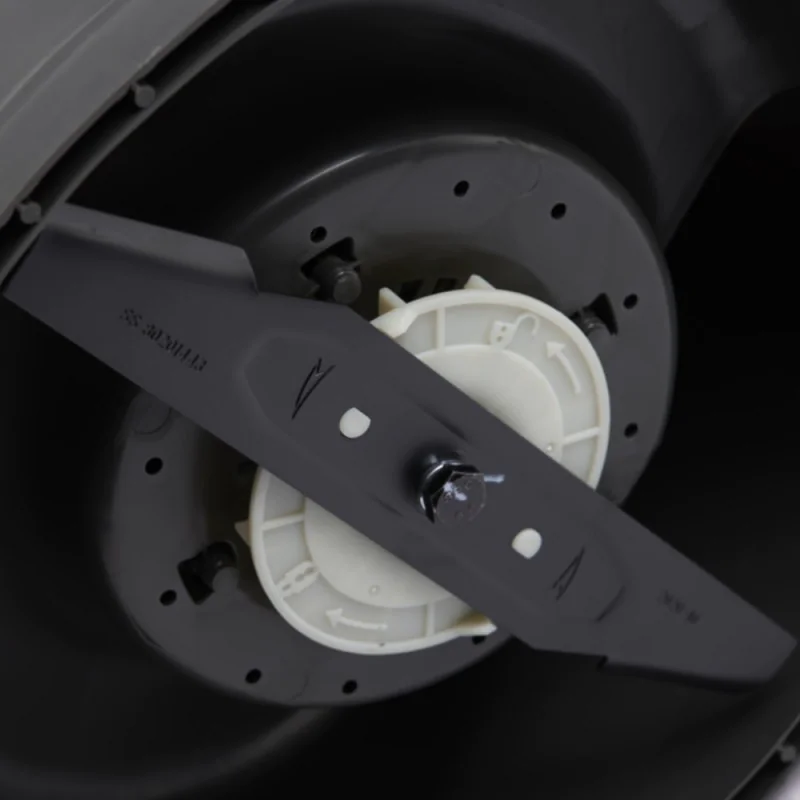 Zestaw Stiga Collector 132e + Rękawice + Skrobak do czyszczenia kosiarki