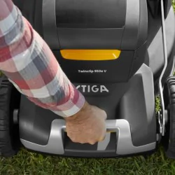 Zestaw Stiga Twinclip 950e V + Rękawice + Skrobak do czyszczenia kosiarki