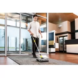 Karcher EB 30/1 Szczotka bateryjna w zestawie z akumulatorem (30 cm, 1 l, 60 min) - 1.545-126.0