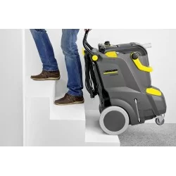 Karcher Puzzi 30/4 Odkurzacz piorący (1200 W, 75 m²/h, 254 mbar, 30 l) - 1.101-120.0