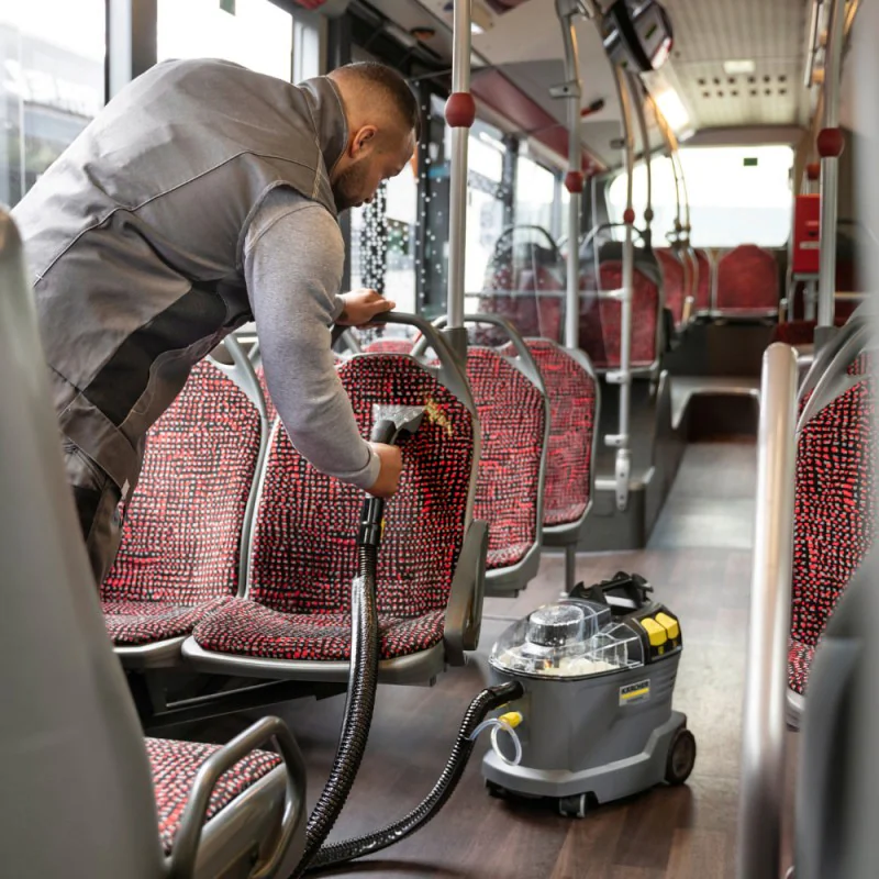 Karcher Puzzi 8/1 Adv Odkurzacz piorący (1200 W, 18 m²/h, 270 mbar, 8 l) - 1.100-241.0