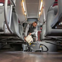 Karcher Puzzi 8/1 Adv Odkurzacz piorący (1200 W, 18 m²/h, 270 mbar, 8 l) - 1.100-241.0