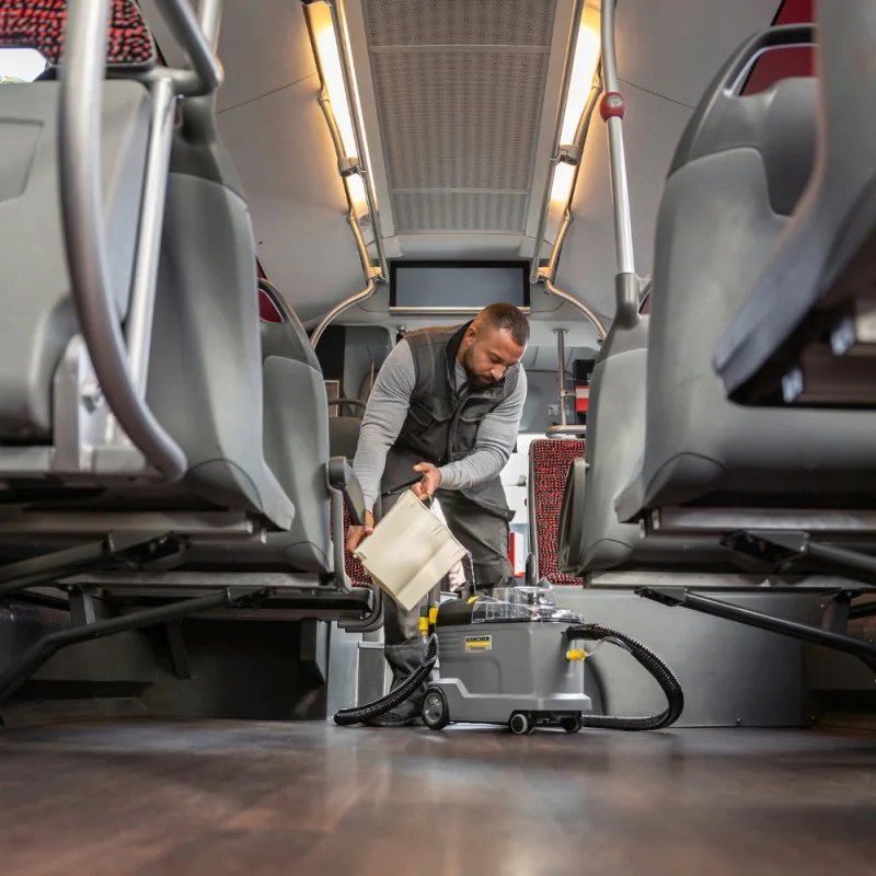 Karcher Puzzi 8/1 Adv Odkurzacz piorący (1200 W, 18 m²/h, 270 mbar, 8 l) - 1.100-241.0