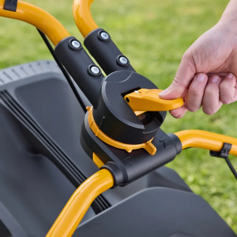 Zestaw Stiga Combi 553 S + Rękawice + Skrobak do czyszczenia kosiarki