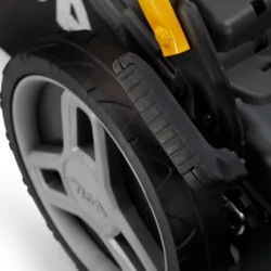 Zestaw Stiga Combi 748 S + Rękawice + Skrobak do czyszczenia kosiarki