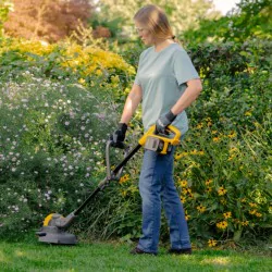 Zestaw Podkaszarka Akumulatorowa Stiga GT 300e + Osłona twarzy