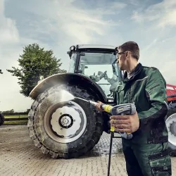 Zestaw Myjka wysokociśnieniowa Karcher HDS 7/16-4 C + Dysza rotacyjna Zestaw Myjka wysokociśnieniowa Karcher HDS 7/16-4 C + Dysza rotacyjna