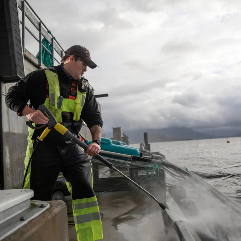 Zestaw Myjka wysokociśnieniowa Karcher HDS 7/16-4 C + Dysza rotacyjna Zestaw Myjka wysokociśnieniowa Karcher HDS 7/16-4 C + Dysza rotacyjna