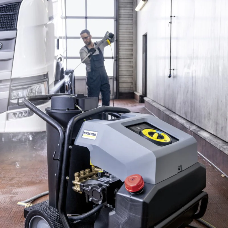 Zestaw Karcher HDS 13/20-4 S Classic + Lanca pianowa + Piana alkaliczna RM 838