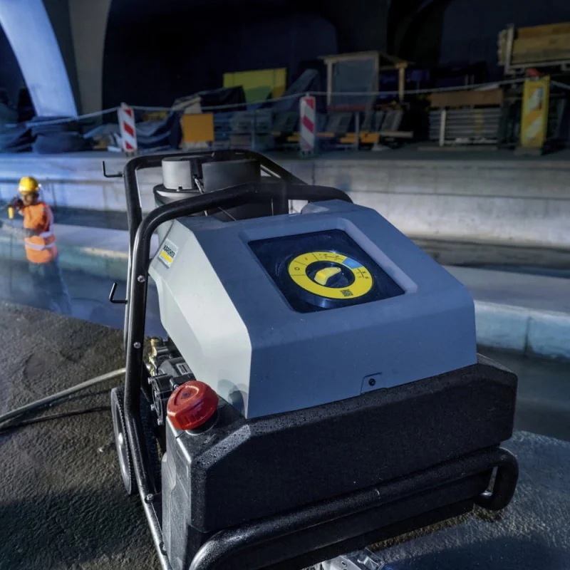 Zestaw Karcher HDS 13/20-4 S Classic + Lanca pianowa + Piana alkaliczna RM 838