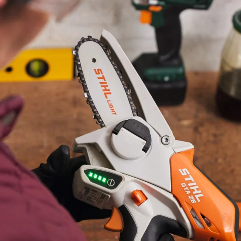 Stihl GTA 26 Przecinarka akumulatorowa w zestawie z 2 akumulatorami i ładowarką (0.30 kW, 10 cm, 1/4" P) - GA012000006