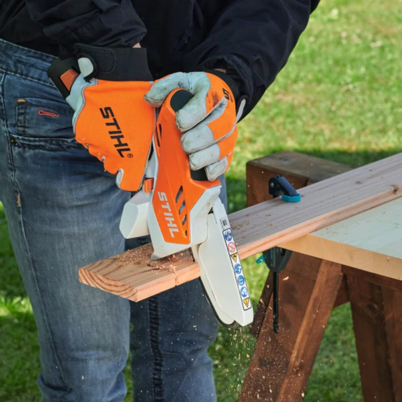 Stihl GTA 26 Przecinarka akumulatorowa w zestawie z 2 akumulatorami i ładowarką (0.30 kW, 10 cm, 1/4" P) - GA012000006