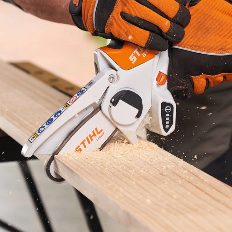 Stihl GTA 26 Przecinarka akumulatorowa w zestawie z 2 akumulatorami i ładowarką (0.30 kW, 10 cm, 1/4" P) - GA012000006
