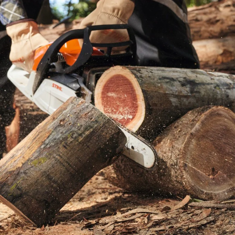 Zestaw Stihl MS 212 C-BE + Zatyczki do uszu + Czapka + Skarpety