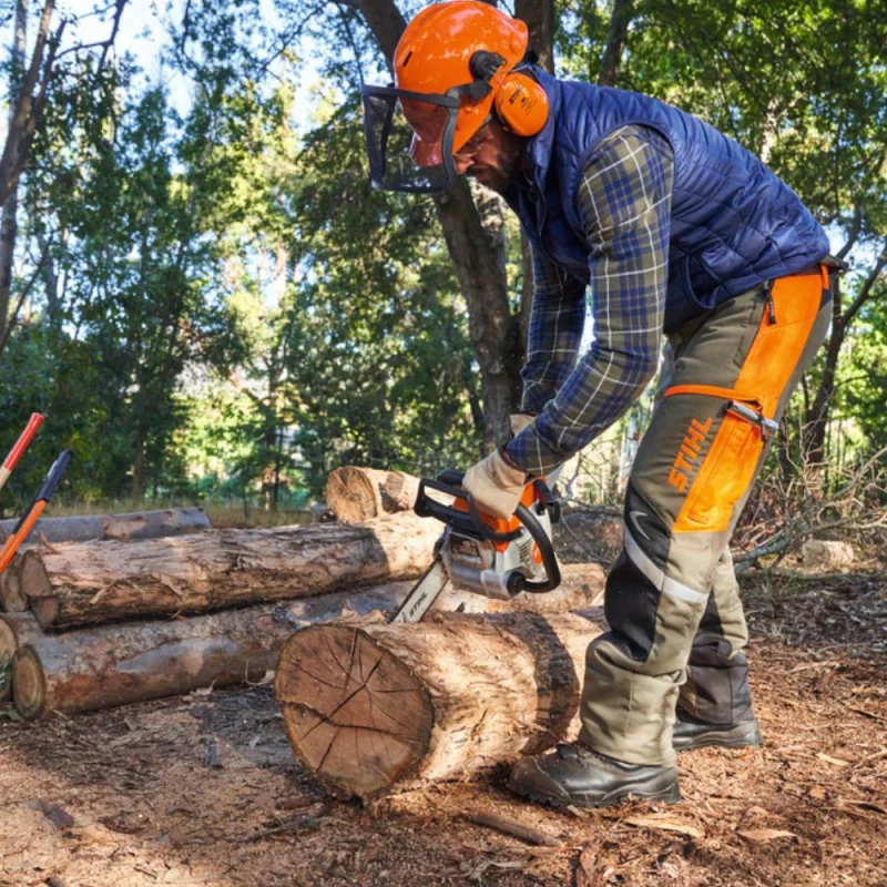 Zestaw Stihl MS 212 C-BE + Zatyczki do uszu + Czapka + Skarpety