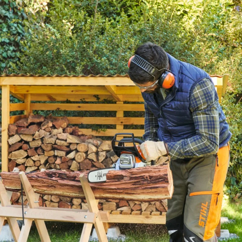 Zestaw Stihl MS 212 C-BE + Zatyczki do uszu + Czapka + Skarpety