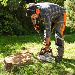 Zestaw Stihl MS 212 C-BE + Zatyczki do uszu + Czapka + Skarpety