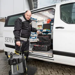 Karcher HD 5/15 C Plus + FR Classic Profesjonalna myjka ciśnieniowa (200 bar, 500 l/h) - 1.520-933.0/B